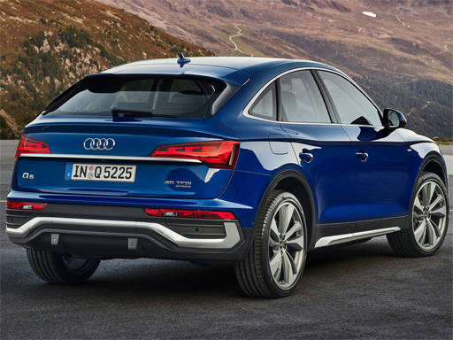 Play Audi Q5 Sportback 2021 Slide