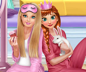 Play Princesses PJ Party